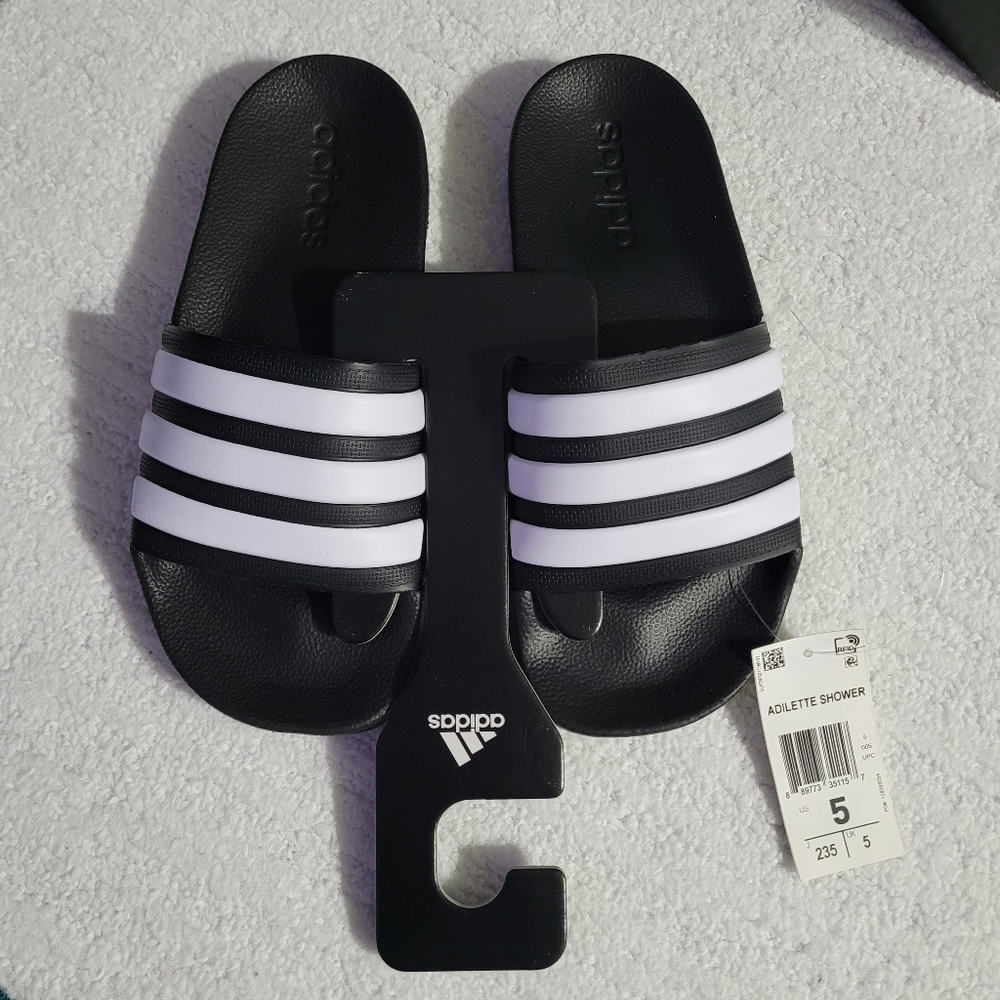 Adidas Slides Size 5 - NEW